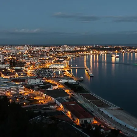 Apartamento Da Estacao Setúbal Esterno foto