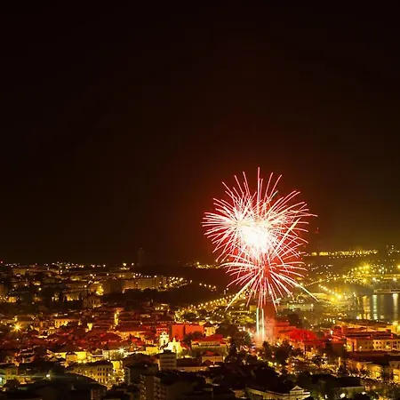 Apartamento Da Estacao Setúbal Esterno foto